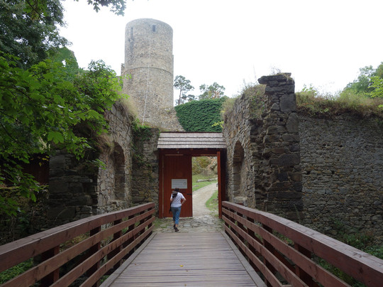 Zricenina Hradu Helfenburk U Bavorova-Bavorov必去景点