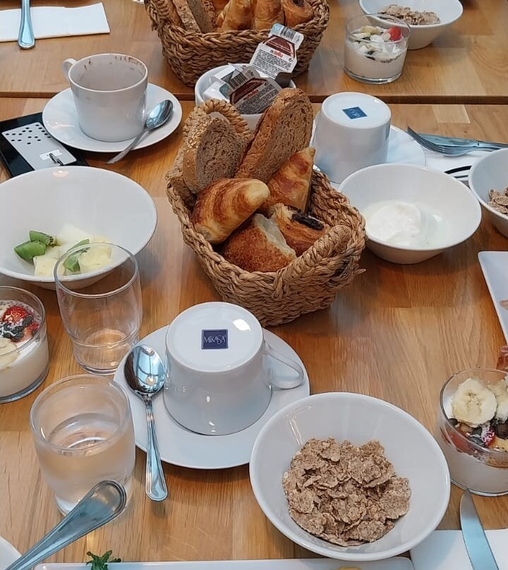 卢克斯岛酒店主图