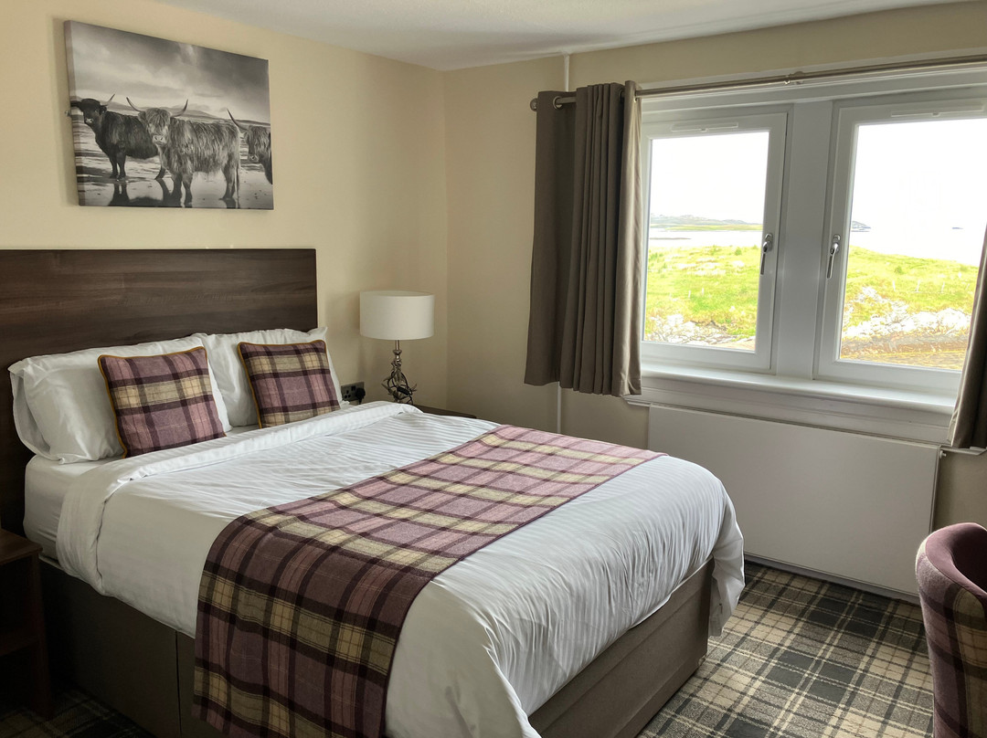 Lochmaddy Hotel主图