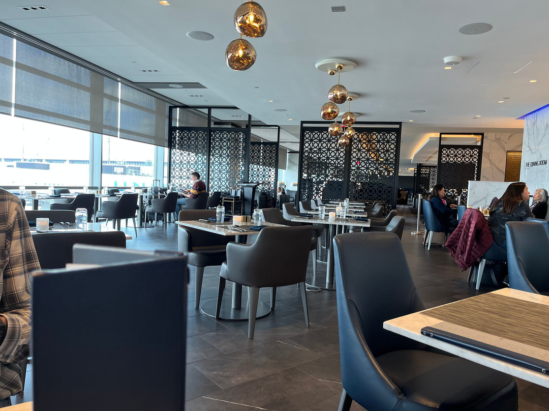 United Polaris Lounge