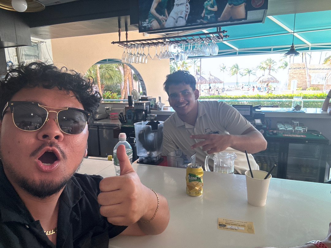 The Avenue Lobby Bar