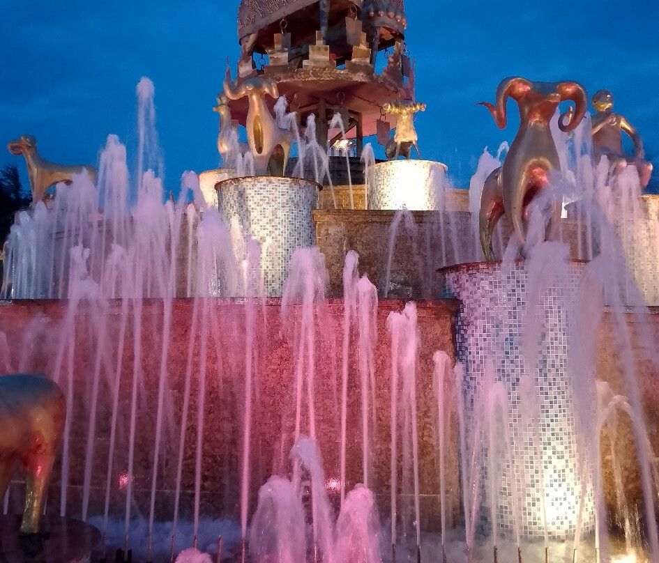 Colchis Fountain-库塔伊西必去景点