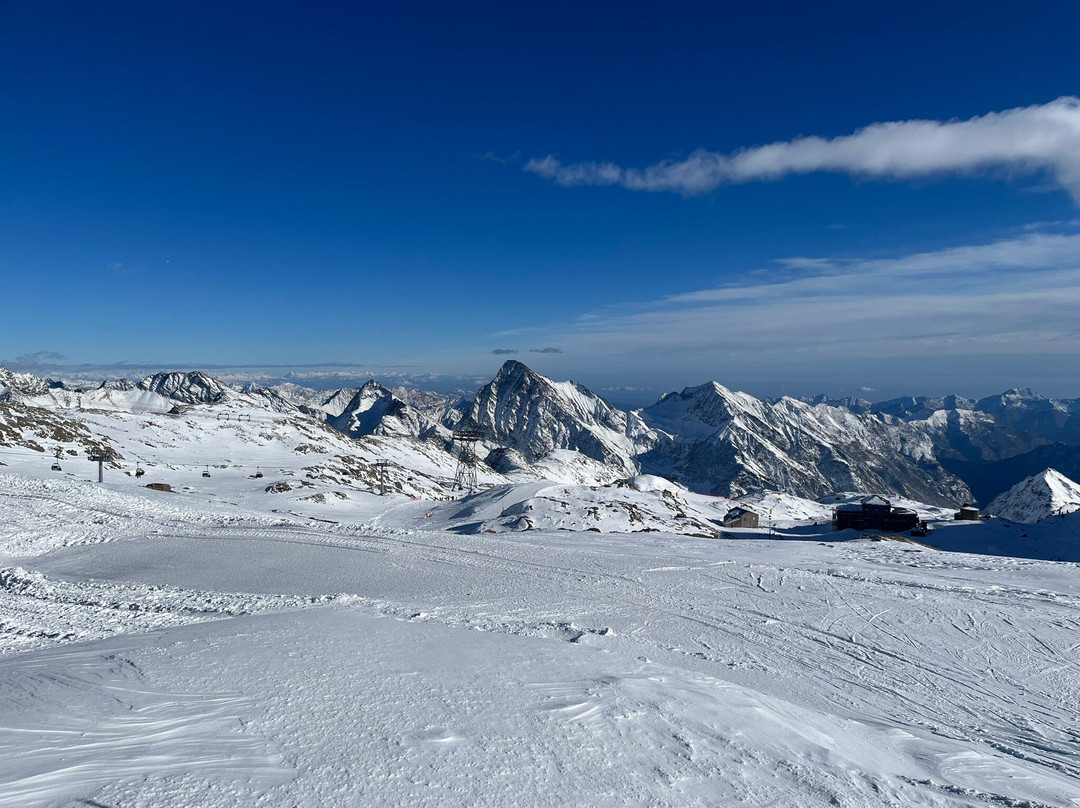 Tako Ski Rental景点图片