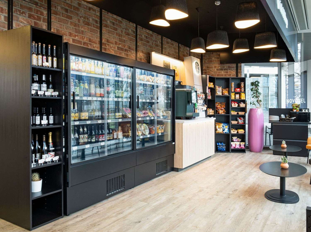 诺富特套房酒店主图