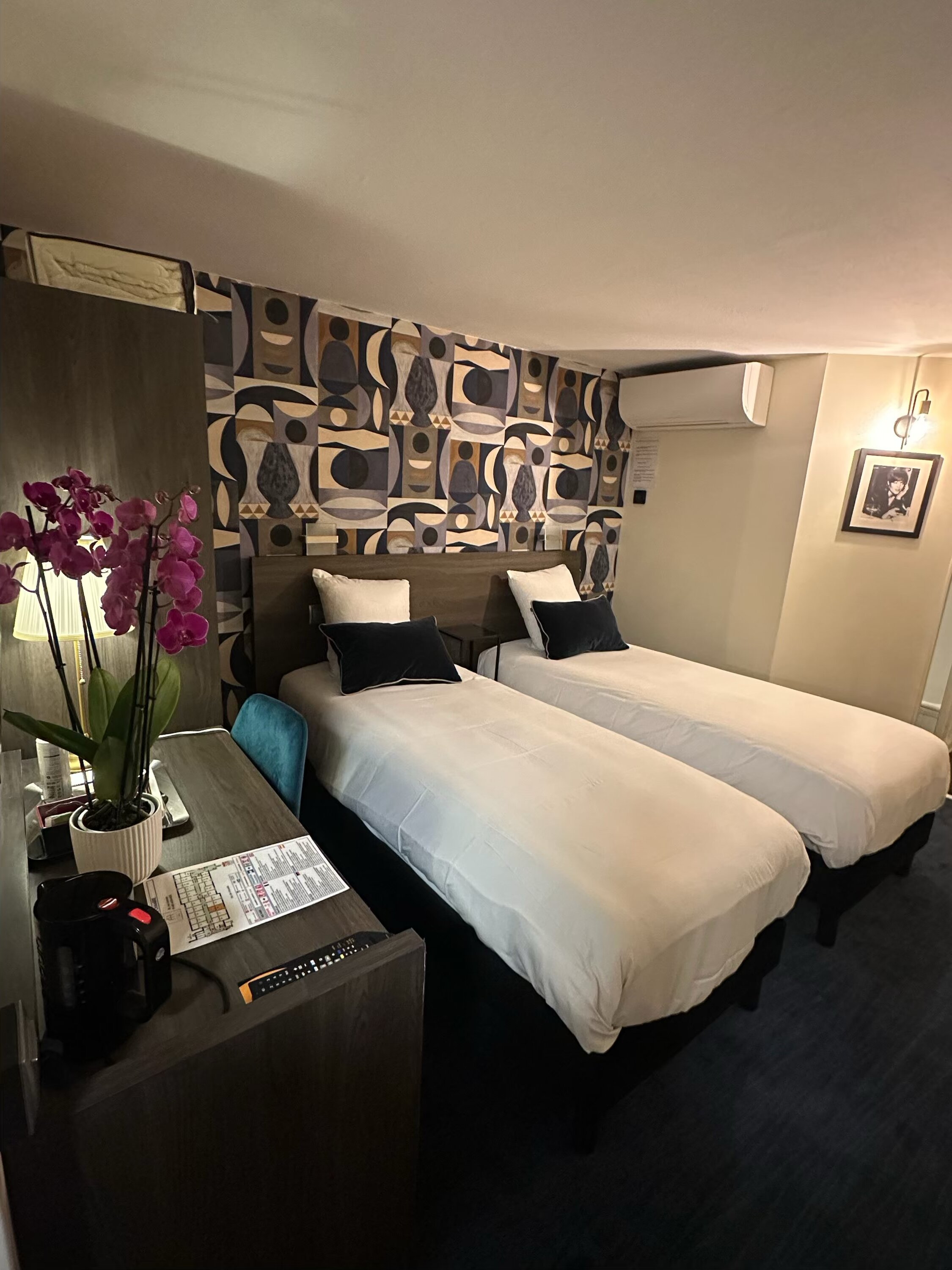 Hôtel Acadie  Morangis-客卧