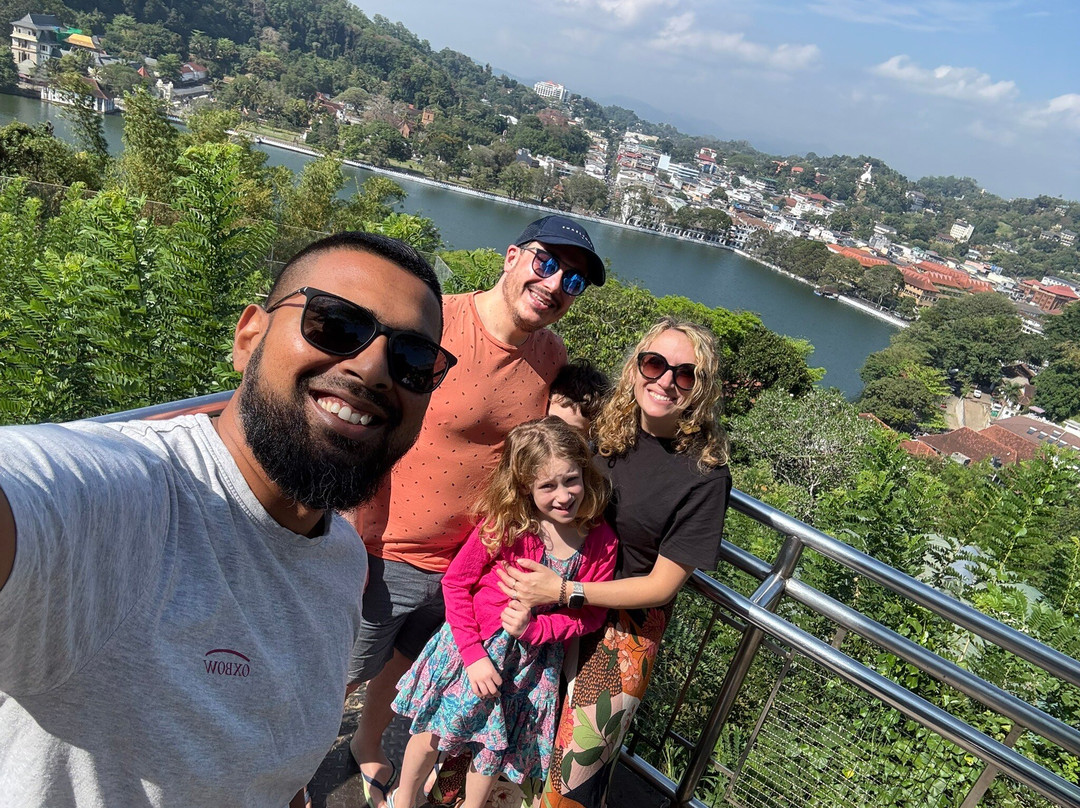 Chauffeur guide francophone au sri lanka (nalin) agence de voyage au sri lanka-科伦坡必去景点