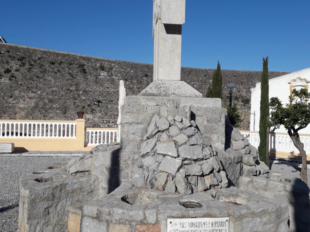 Memorial aos mortos da Grande Guerra-埃尔瓦什必去景点