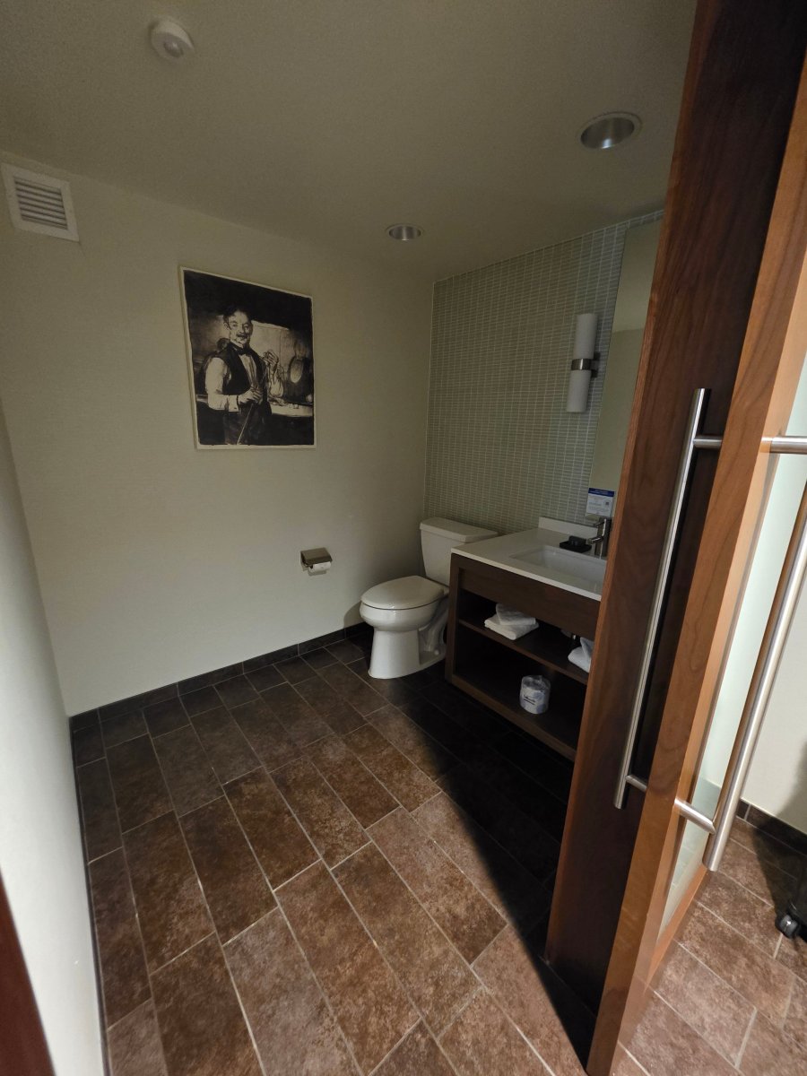 哥伦布市中心希尔顿酒店-浴室