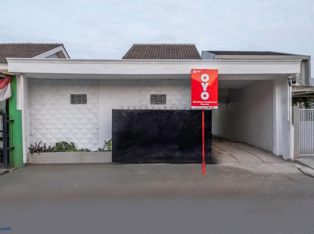 OYO 2391 Baladewa Residence Syariah