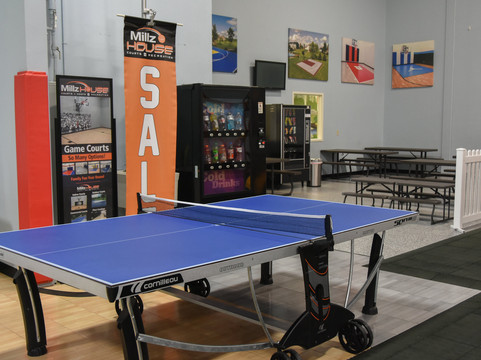 Millz House - Courts, Hoops & Recreation-Apple Valley必去景点