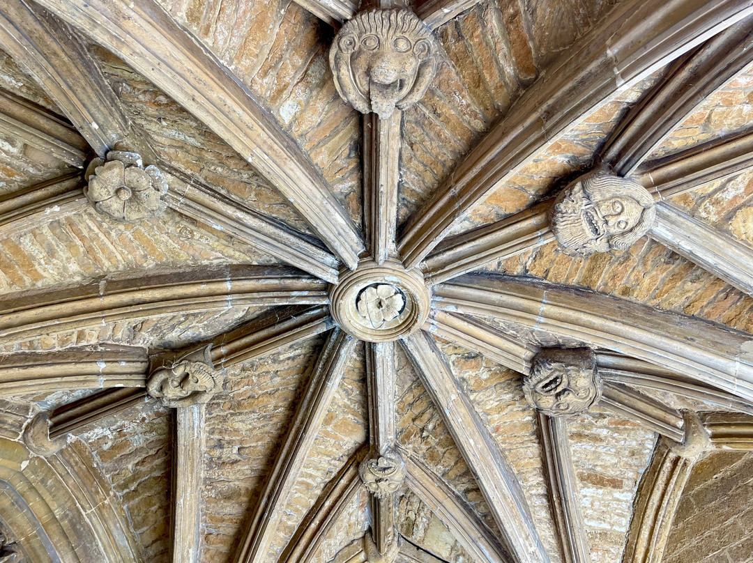St Mary the Virgin景点图片