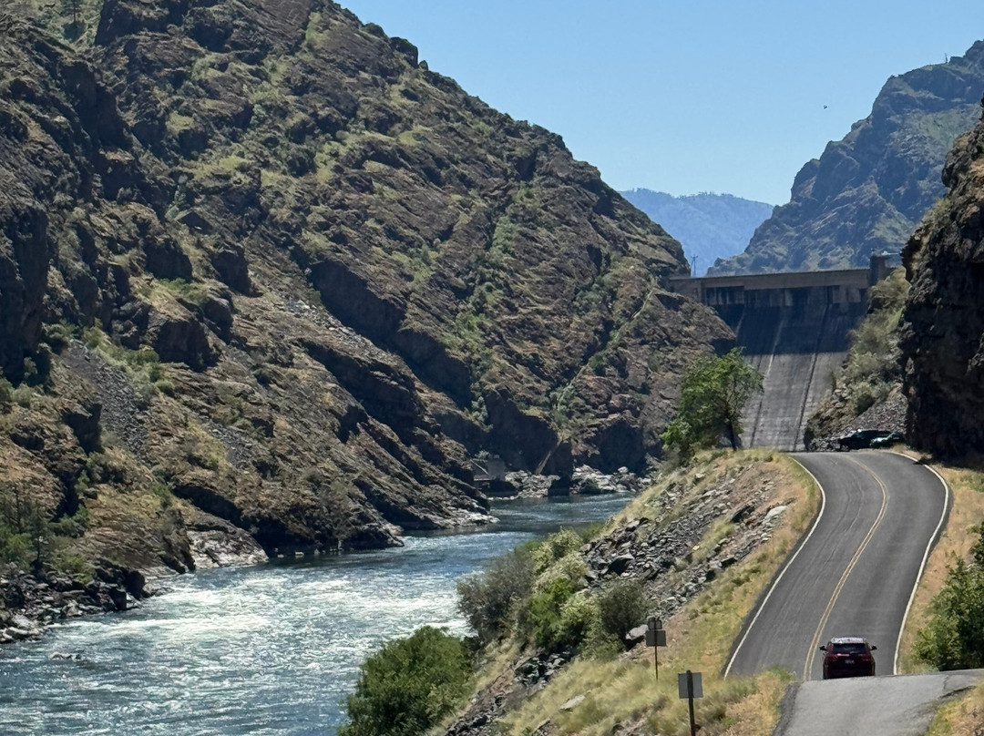 Killgore Adventures Hells Canyon Jet Boat Trips & Fishing Trips景点图片