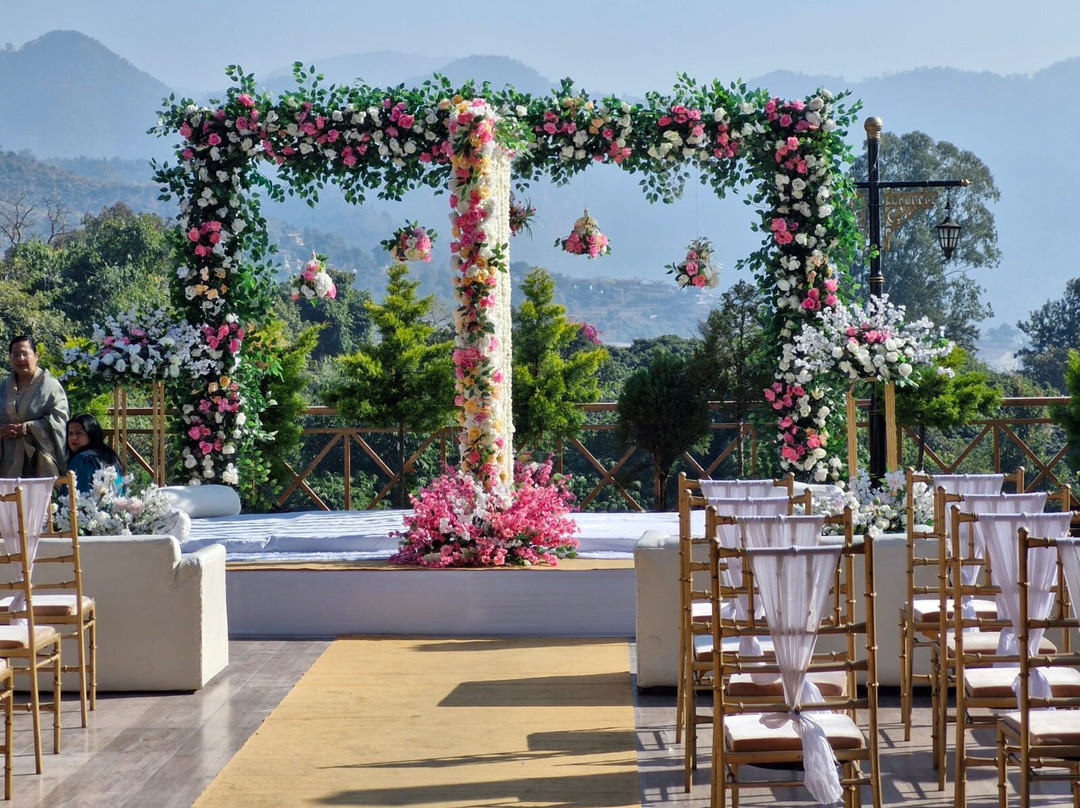 拉吉普尔之巅酒店主图