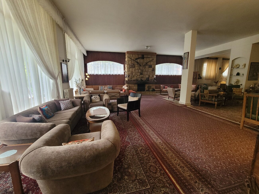 Merry Land Hotel主图