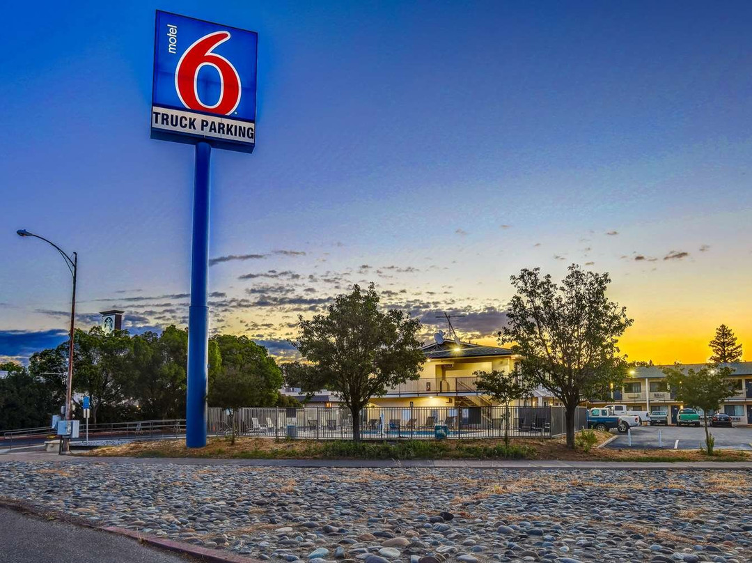 Motel 6 Red Bluff