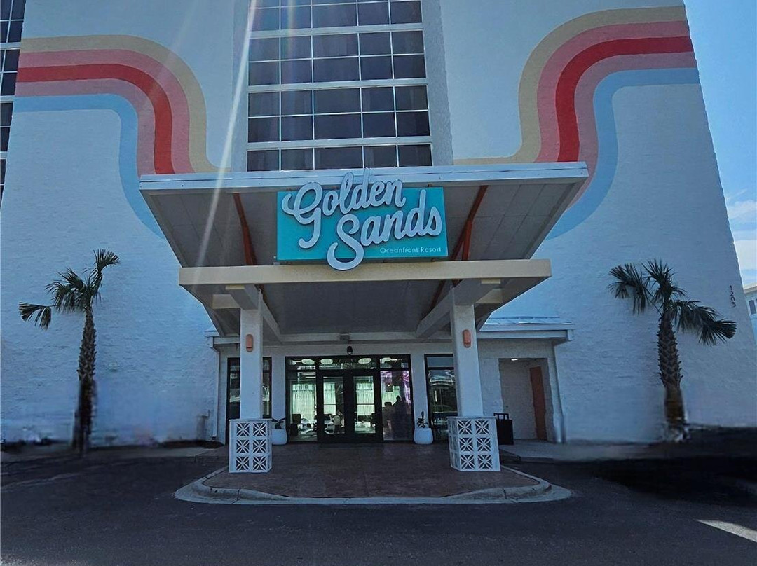 Golden Sands Carolina Beach Oceanfront Tapestry By Hilton主图