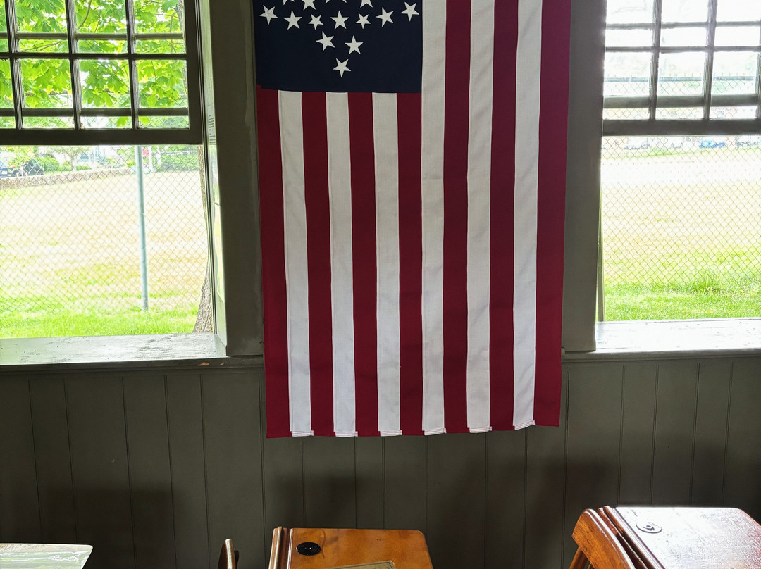Old Stone Schoolhouse Museum-Fairhaven必去景点