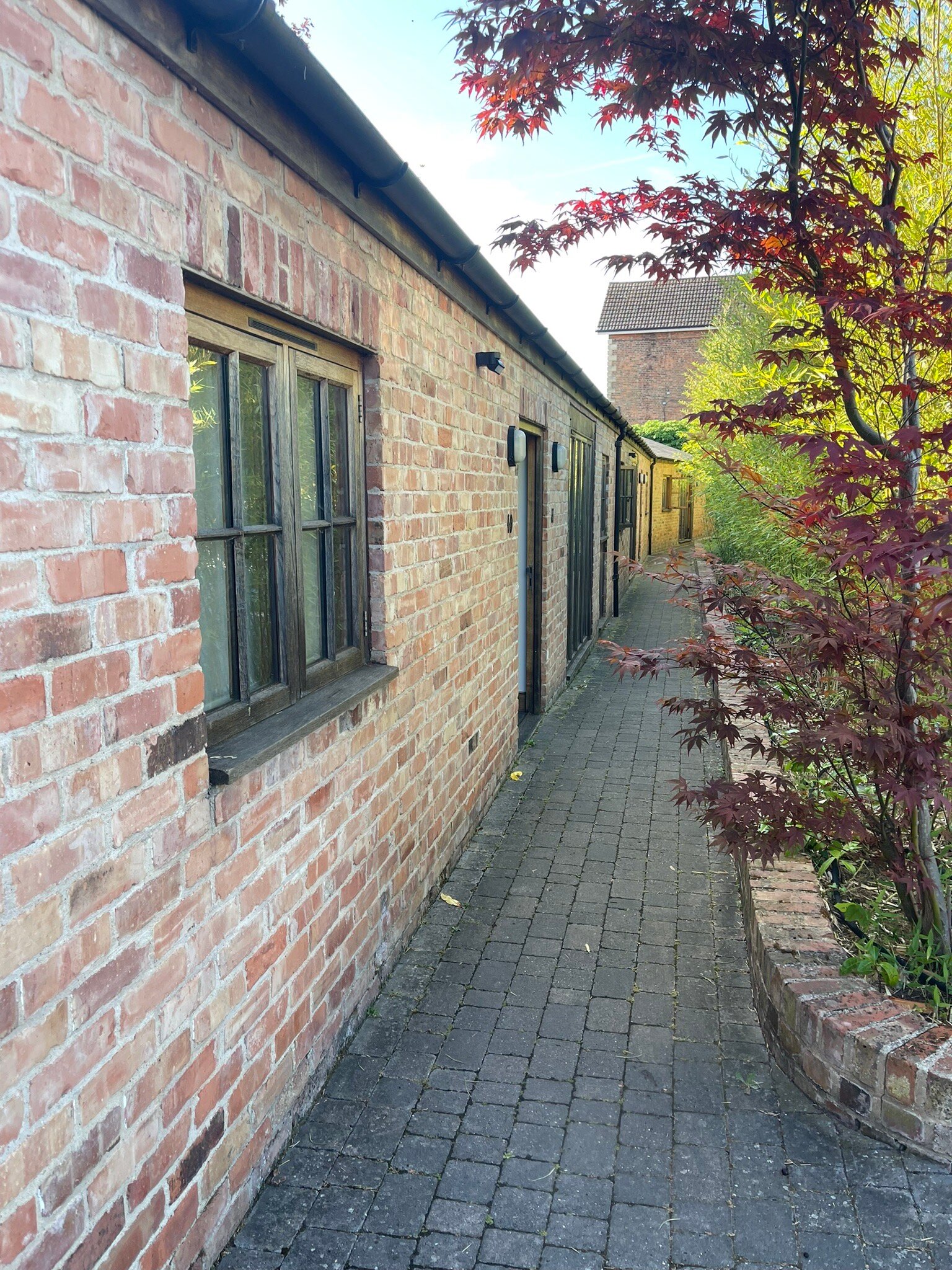 Eckington Manor-官方
