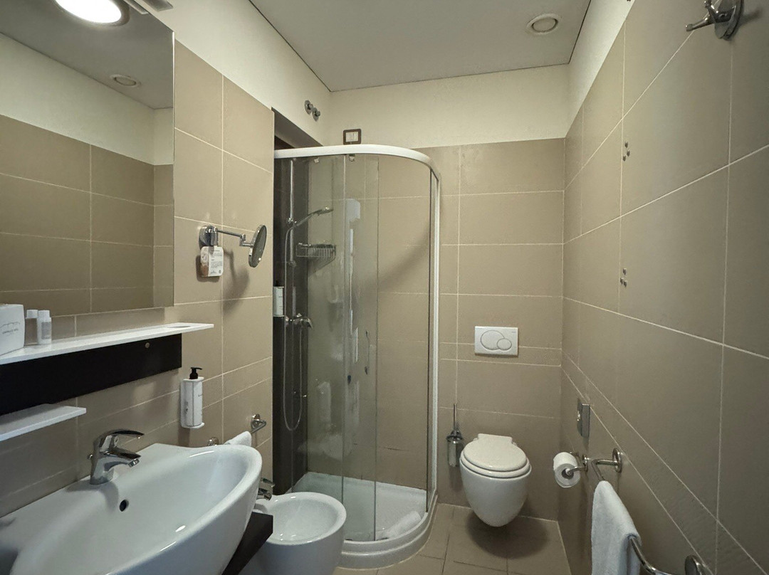 欧洲宫殿酒店主图