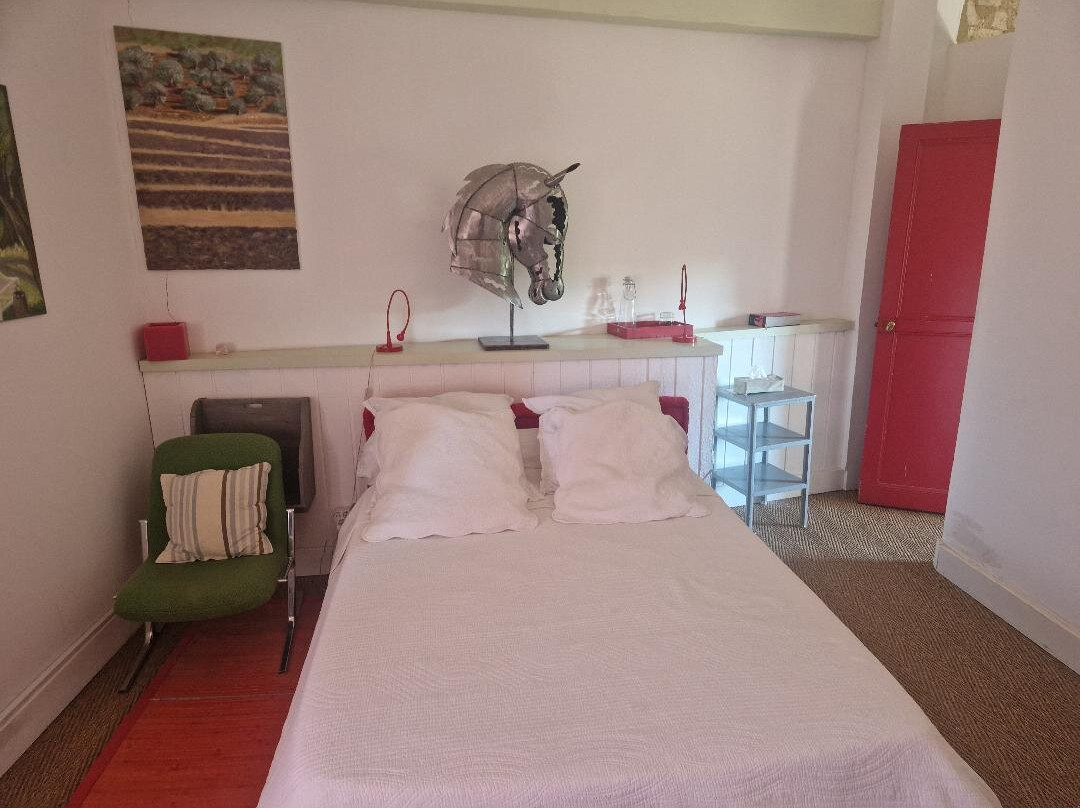 Chambre d'Hotes au Domaine du Soleil Couchant主图