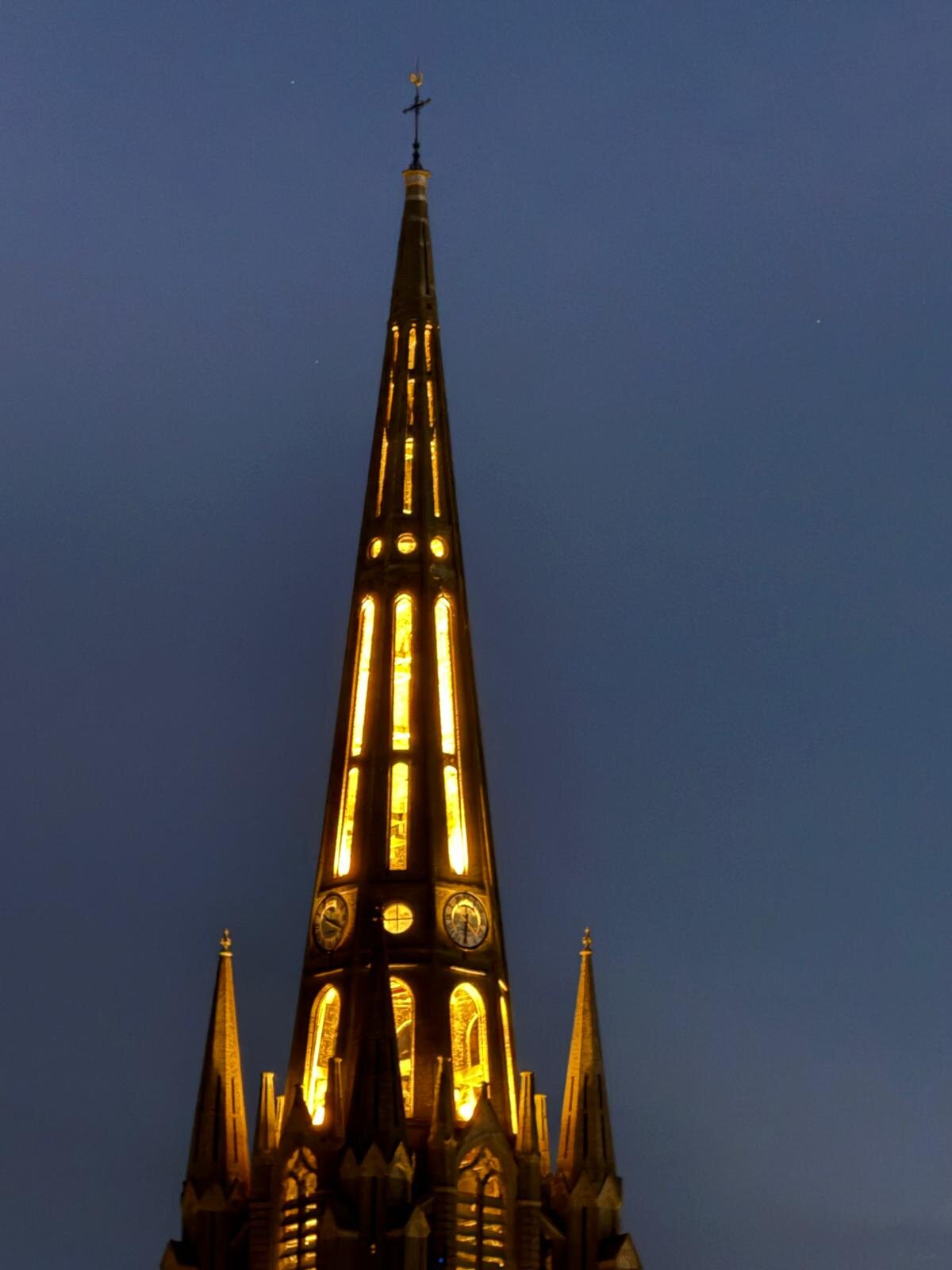 Au Coeur Des Hôtes-官方