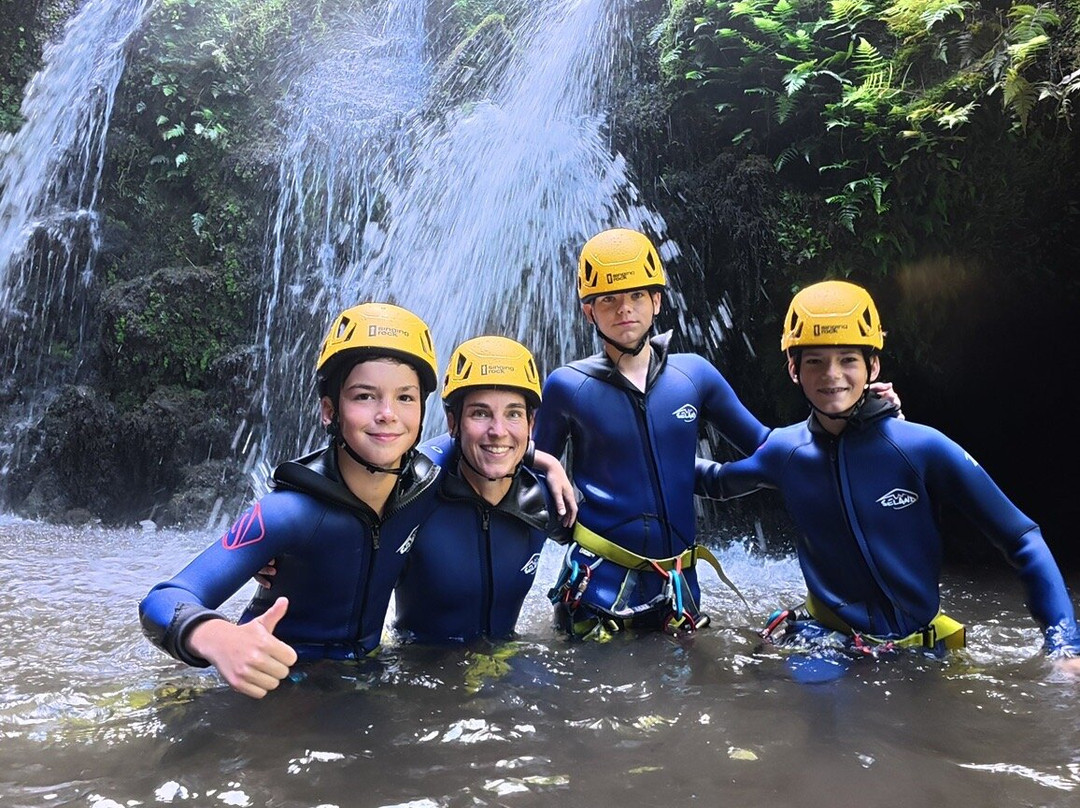 São Miguel: Experiência de Canyoning na Ribeira dos Caldeirões-Nordeste必去景点