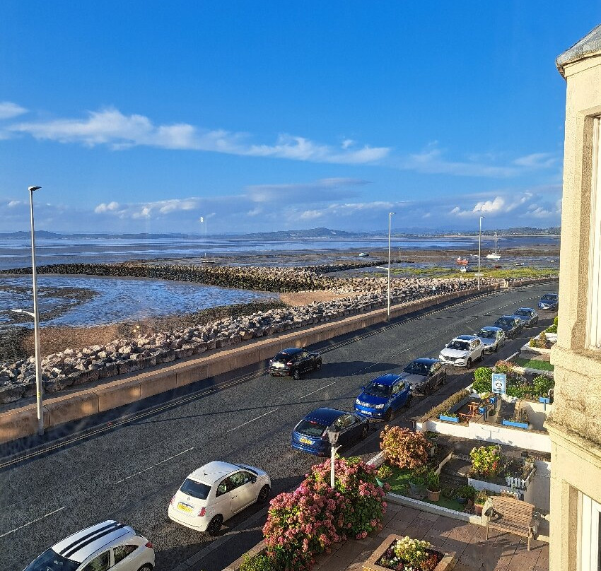 Yacht Bay View Guest House主图