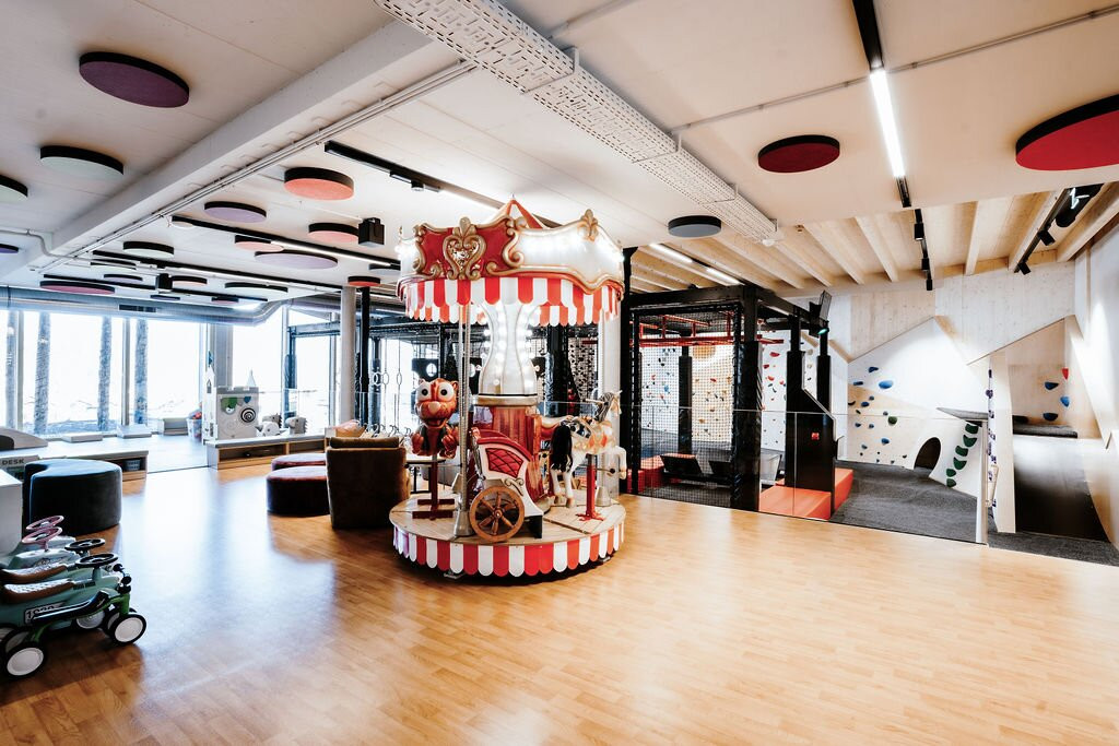 阿尔品纳兹勒塔尔时尚酒店主图