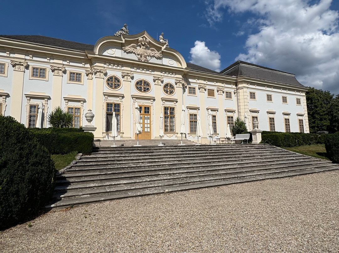 Schloss Halbturn-Halbturn必去景点