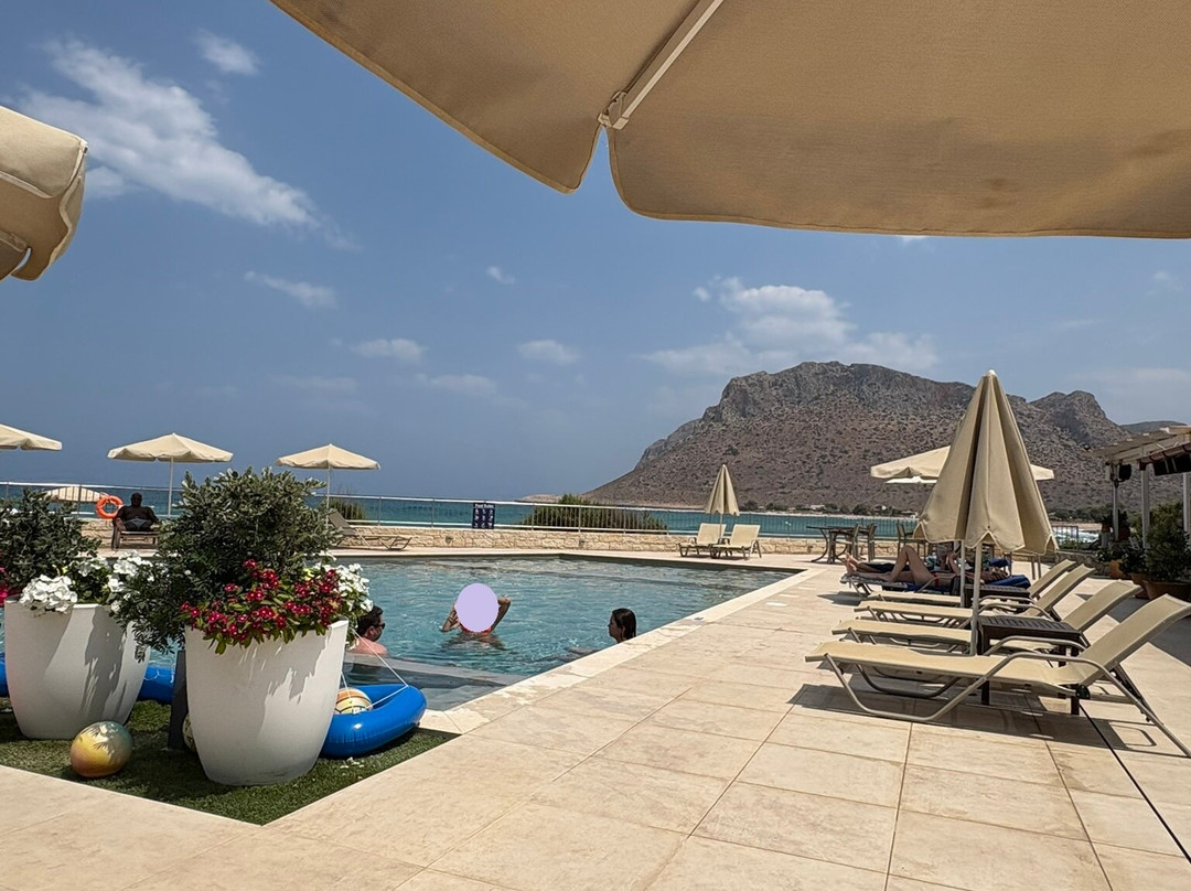 Blue Beach Villas Apartments主图