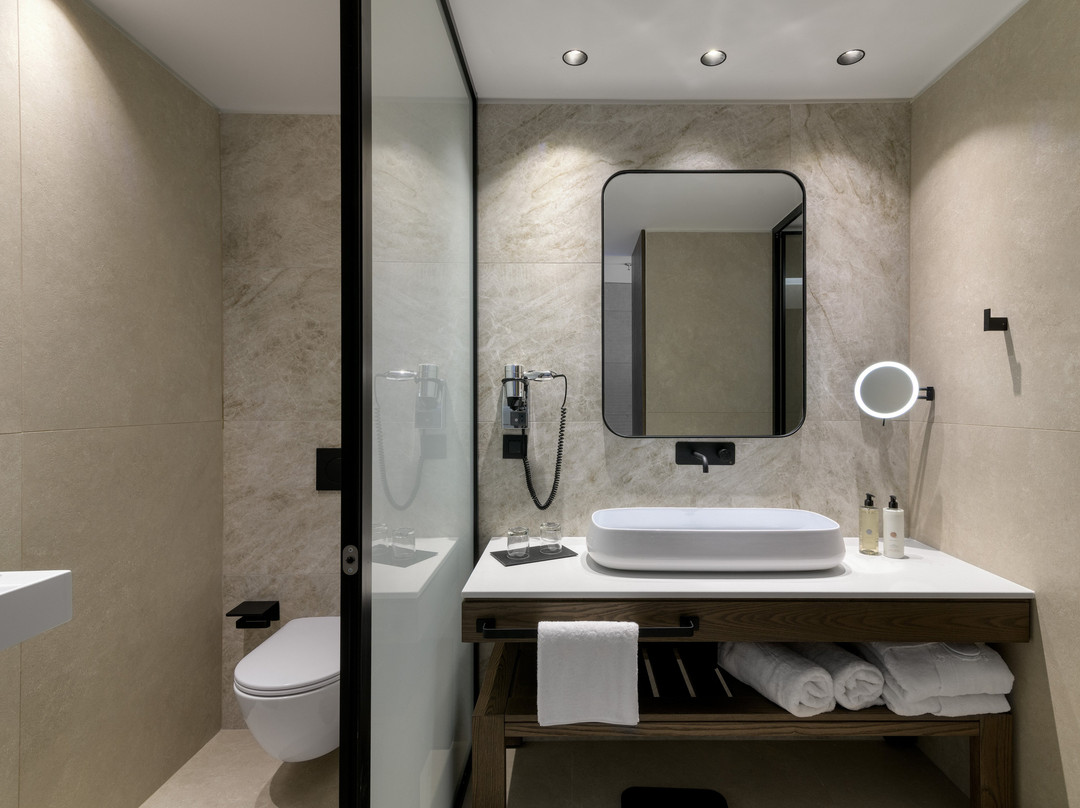 Olympic Palace Resort Hotel & Convention Center主图