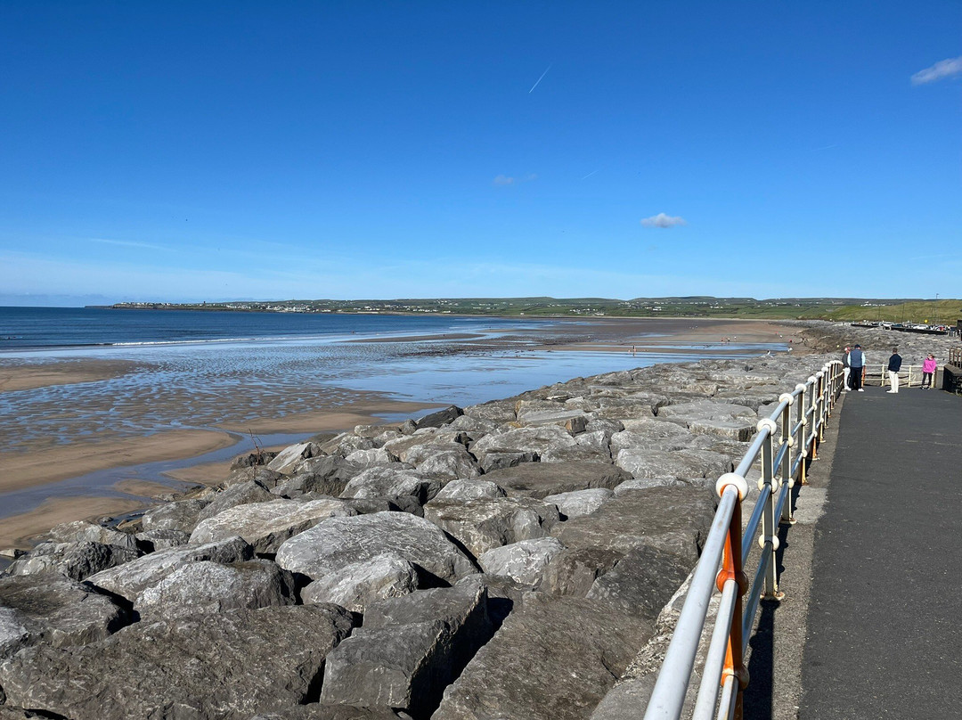 Lahinch Beach-Lahinch必去景点