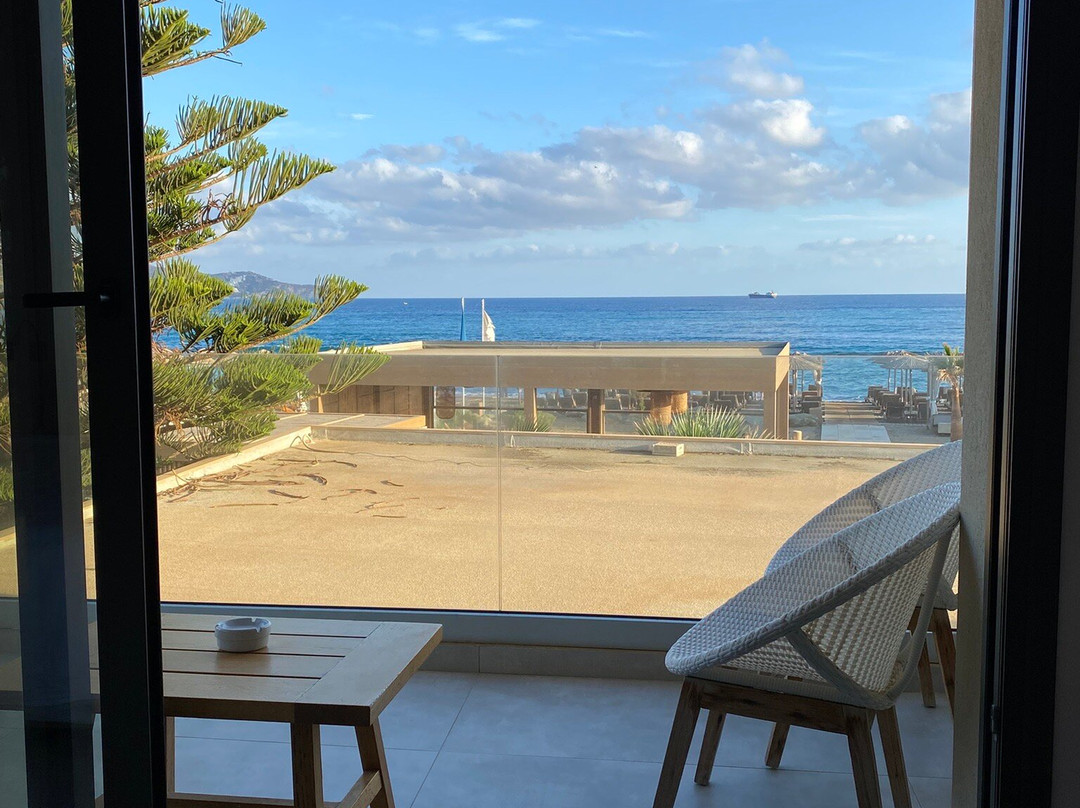 Enorme Teatro Beach Resort主图