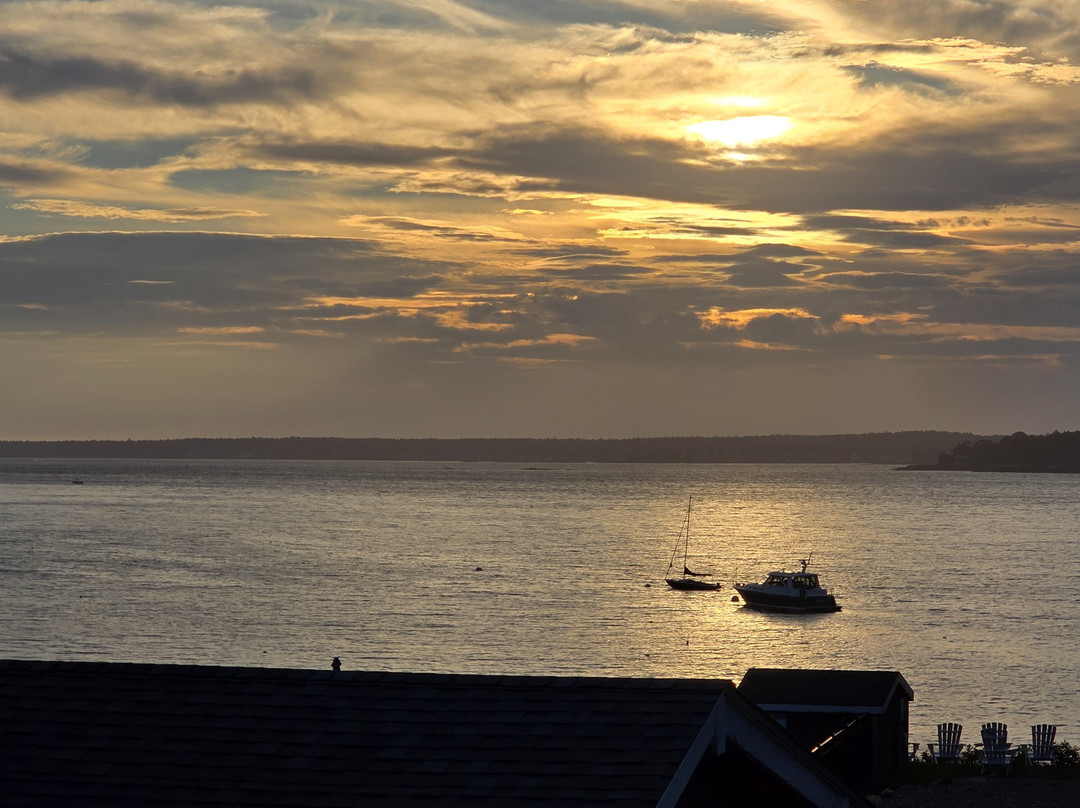 Smuggler's Cove Inn主图