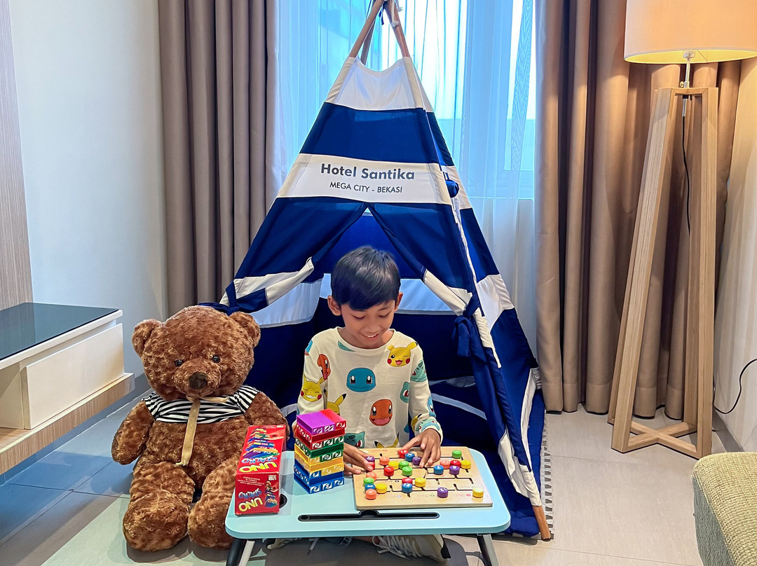 Hotel Santika Mega City Bekasi主图