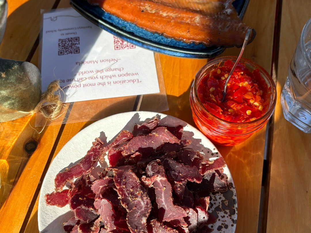 Norman Hardie Winery and Vineyard-Hillier必去景点