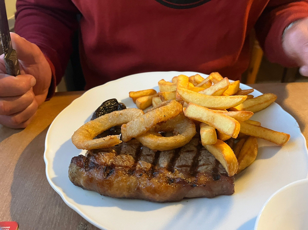 The Chainbridge Inn主图