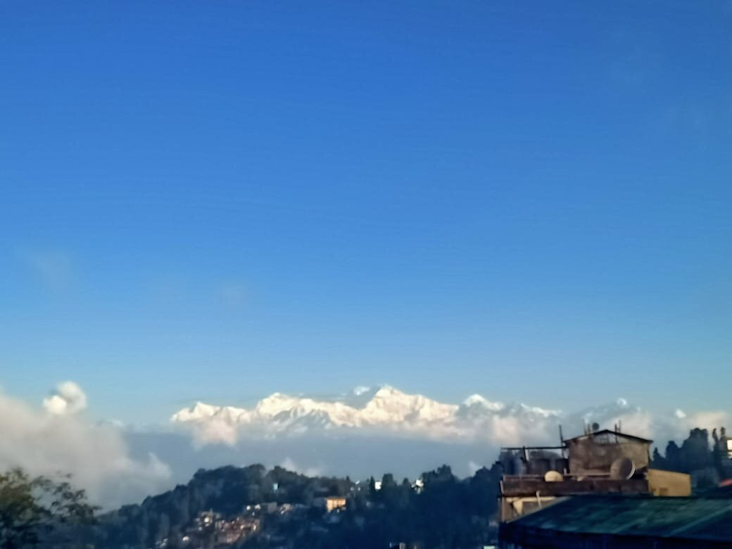 Sumi Queen's Yard Rink Mall Darjeeling主图