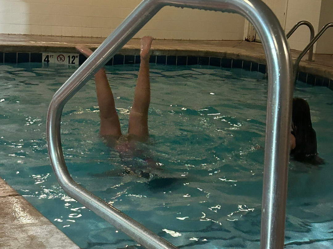 La Quinta Inn & Suites by Wyndham Edmond主图