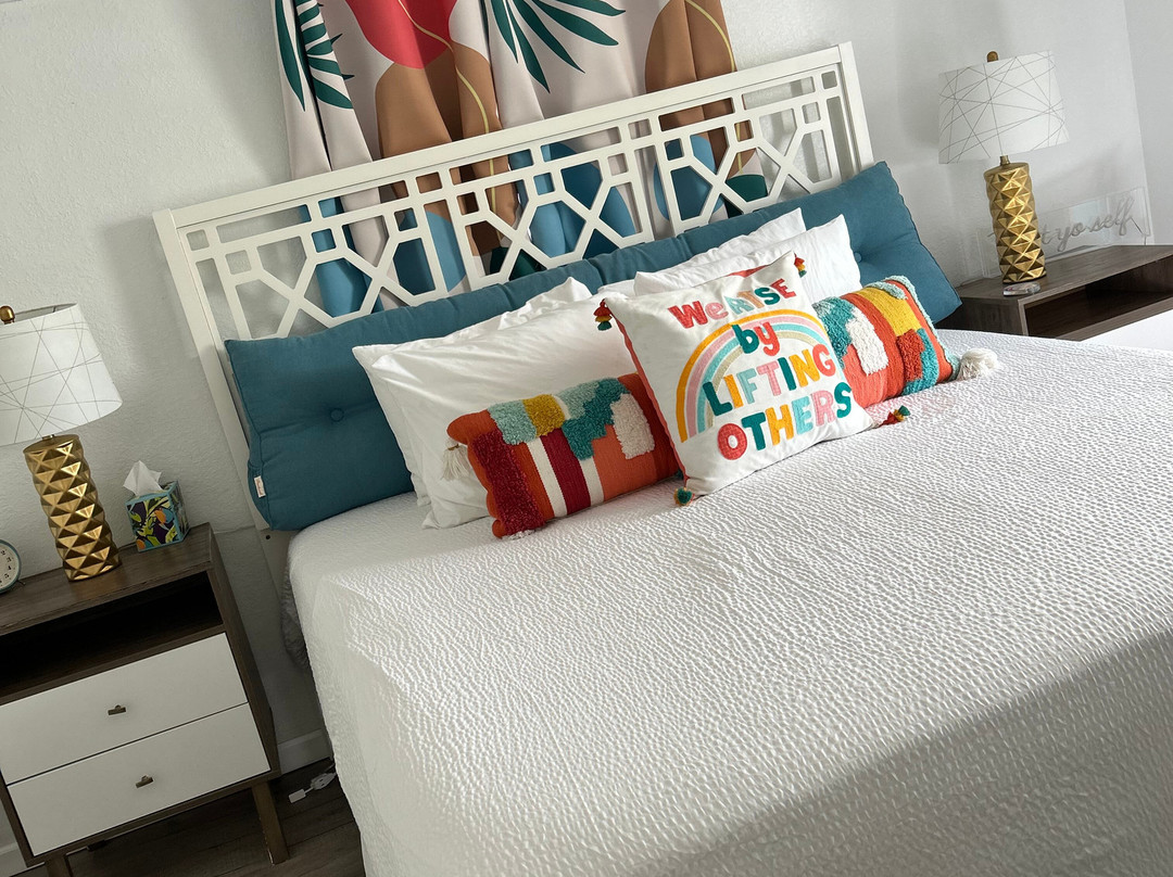 Salt Water Suites主图