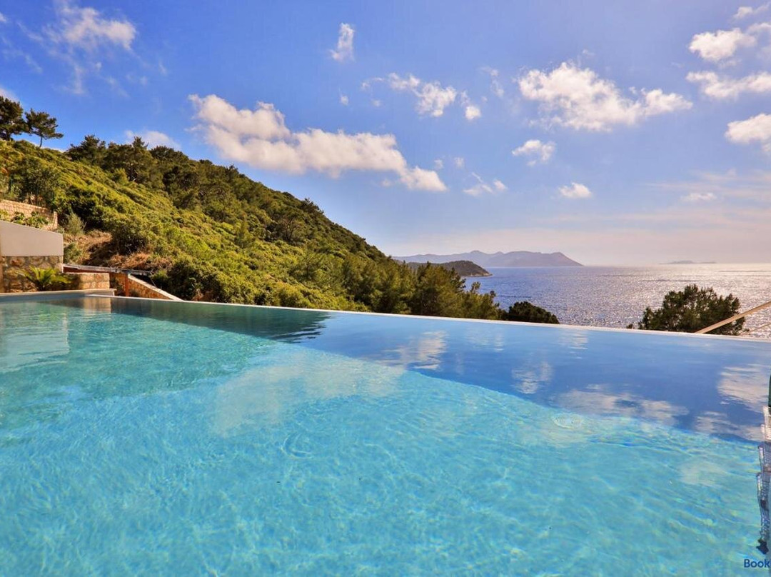 Villa Kale Suites