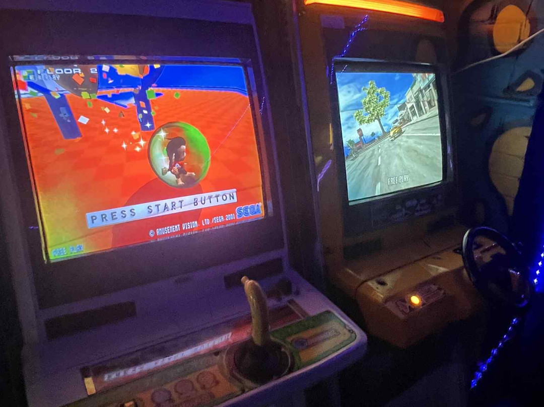 Insanity Gaming Arcade-普尔必去景点