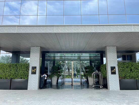 Taj Jumeirah Lakes Towers主图