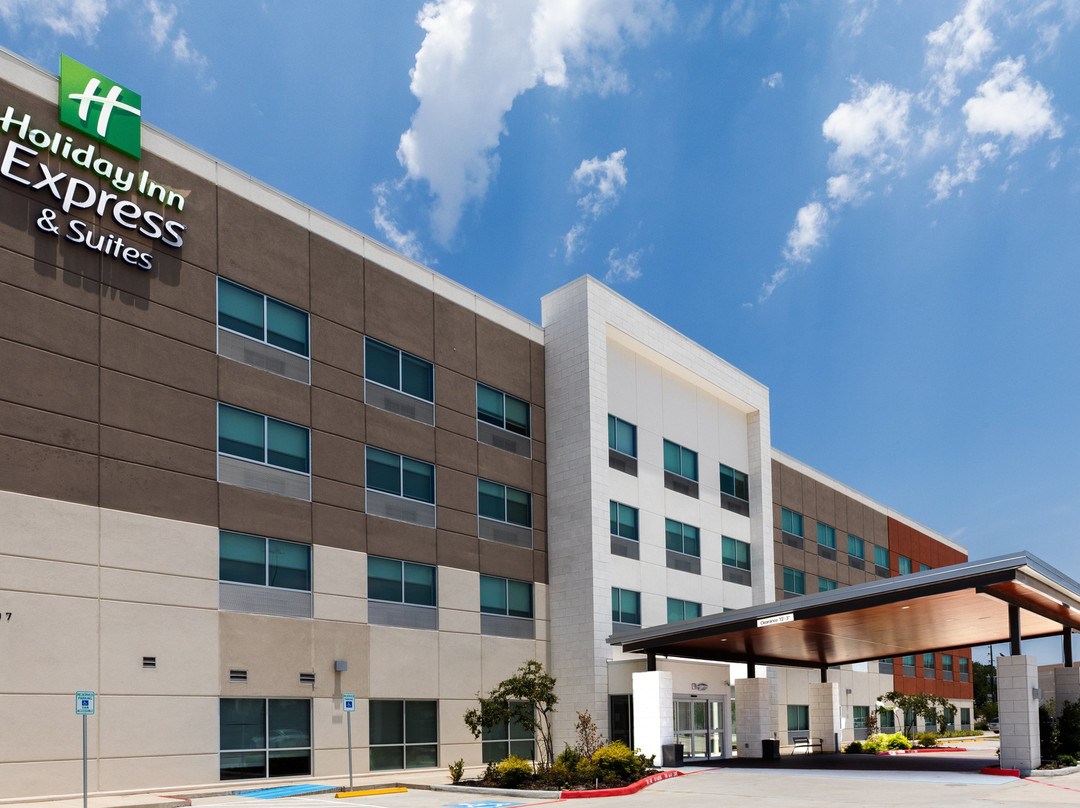 Holiday Inn Express & Suites Stafford NW - Sugar Land by IHG