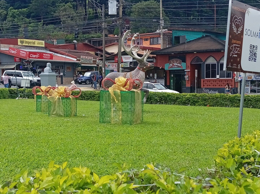 Costa Rica's Senor Scissorhands Topiary-Zarcero必去景点