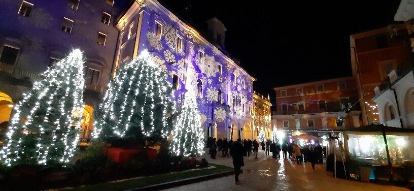 Piazza Vittorio Emanuele II-列蒂必去景点