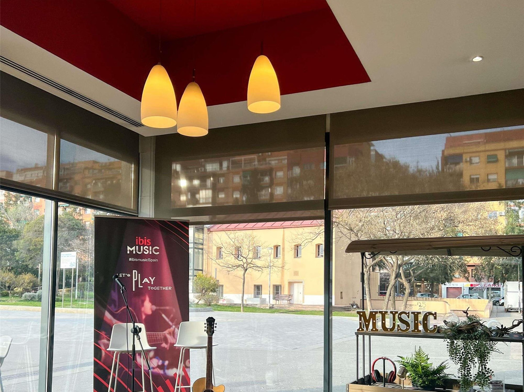 Montcada i Reixac酒店住宿-宜必思巴塞罗那里波列特酒店