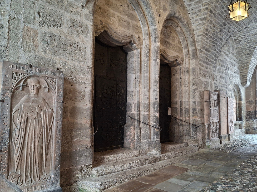 Stadtpfarrkirche Steyr-施泰尔必去景点