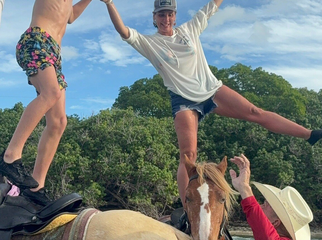 Equus Rides Horseback Riding St. Croix-Frederiksted必去景点