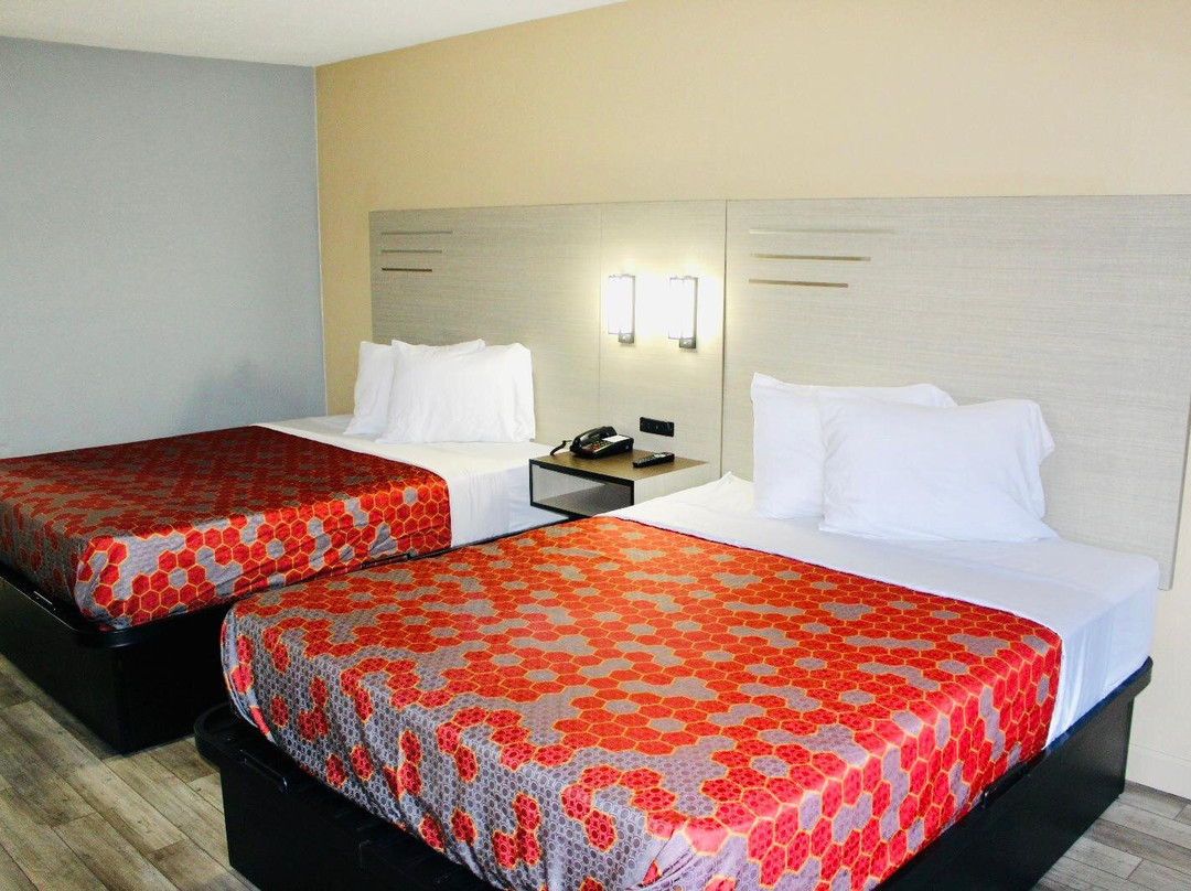Milan Inn & Suites
